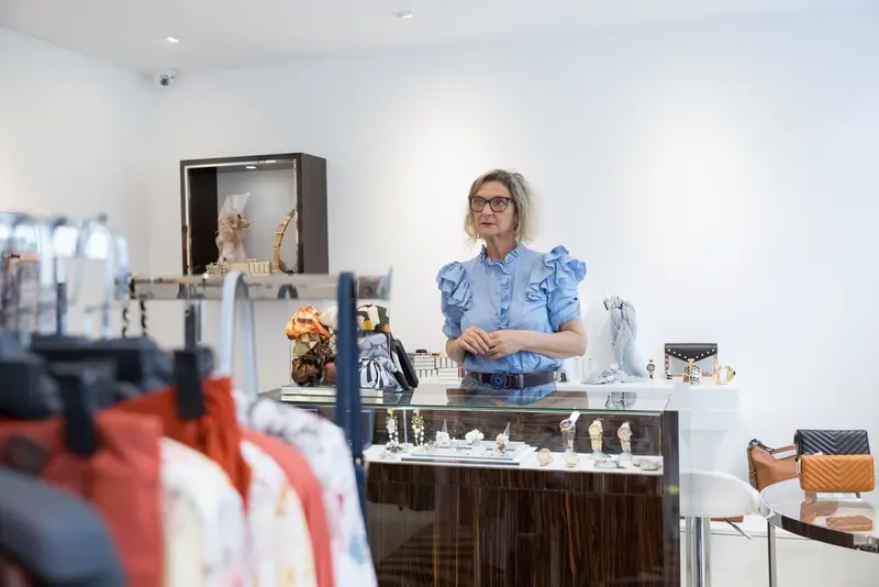 Dueña de una boutique con su web y su ficha de Google al día